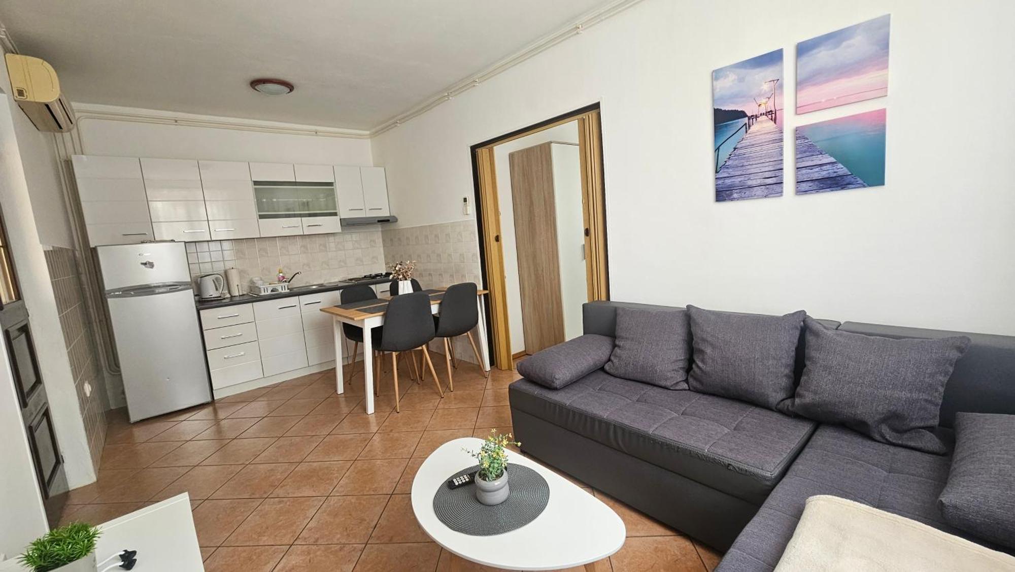 Apartment Danica Valtura Bagian luar foto